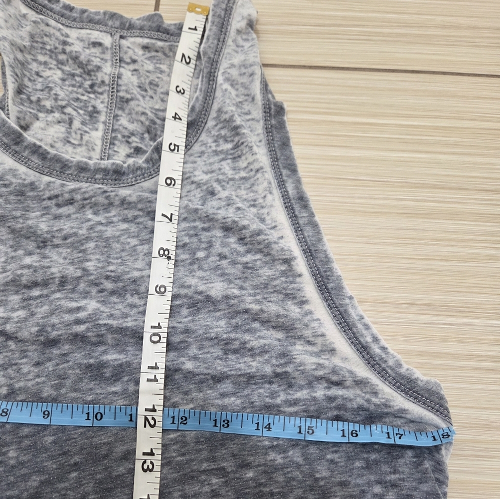 Chasor Tank Top - Picture 5 of 5